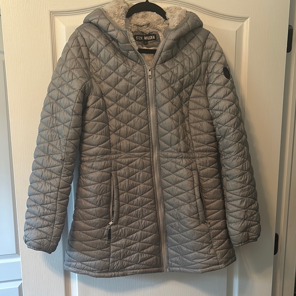 Steve Madden Gray Puffer Jacket with Stand-Up Collar